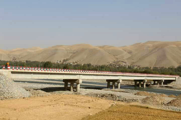 تخار