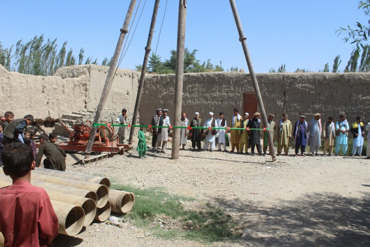 آغاز کار ساخت یک شبکه آبرسانی به ارزش ۲.۴ میلیون افغانی در تخار