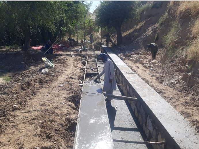 جریان بازسازی یک کانال آبیاری به ارزش ۲.۸ میلیون افغانی در سرپل