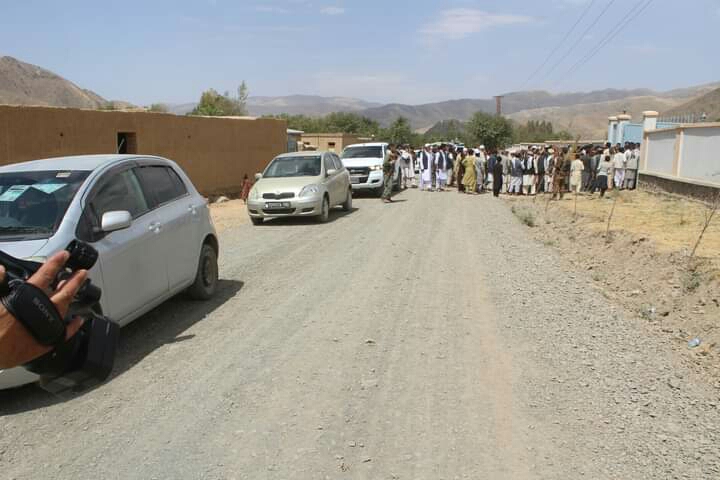 تکمیل کار ساخت ۴.۵ کیلومتر سرک به ارزش ۱۸.۶ میلیون افغانی در تخار