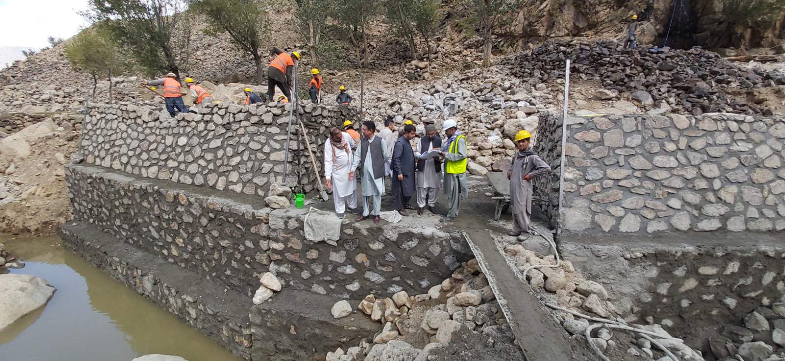 Work progress of 1.25 Km road and a bridge construction projects costing 15.5 million AFN in Panjshir province 