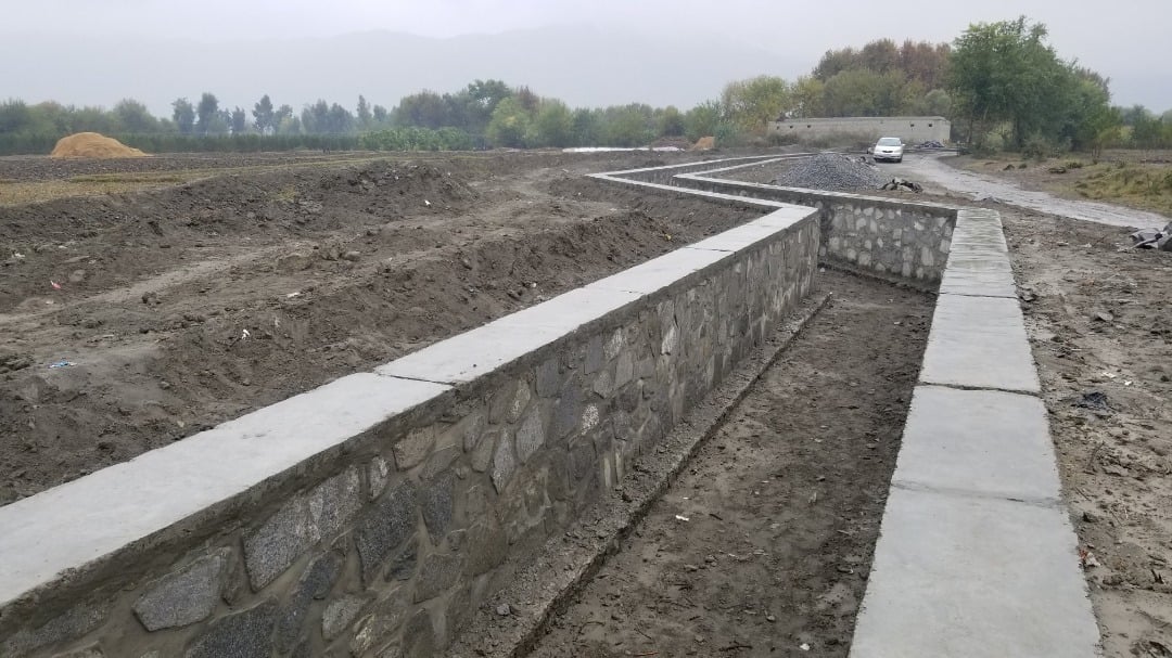 په ننګرهار کې د اوبو لګولو کانال د جوړولو کار روان دی