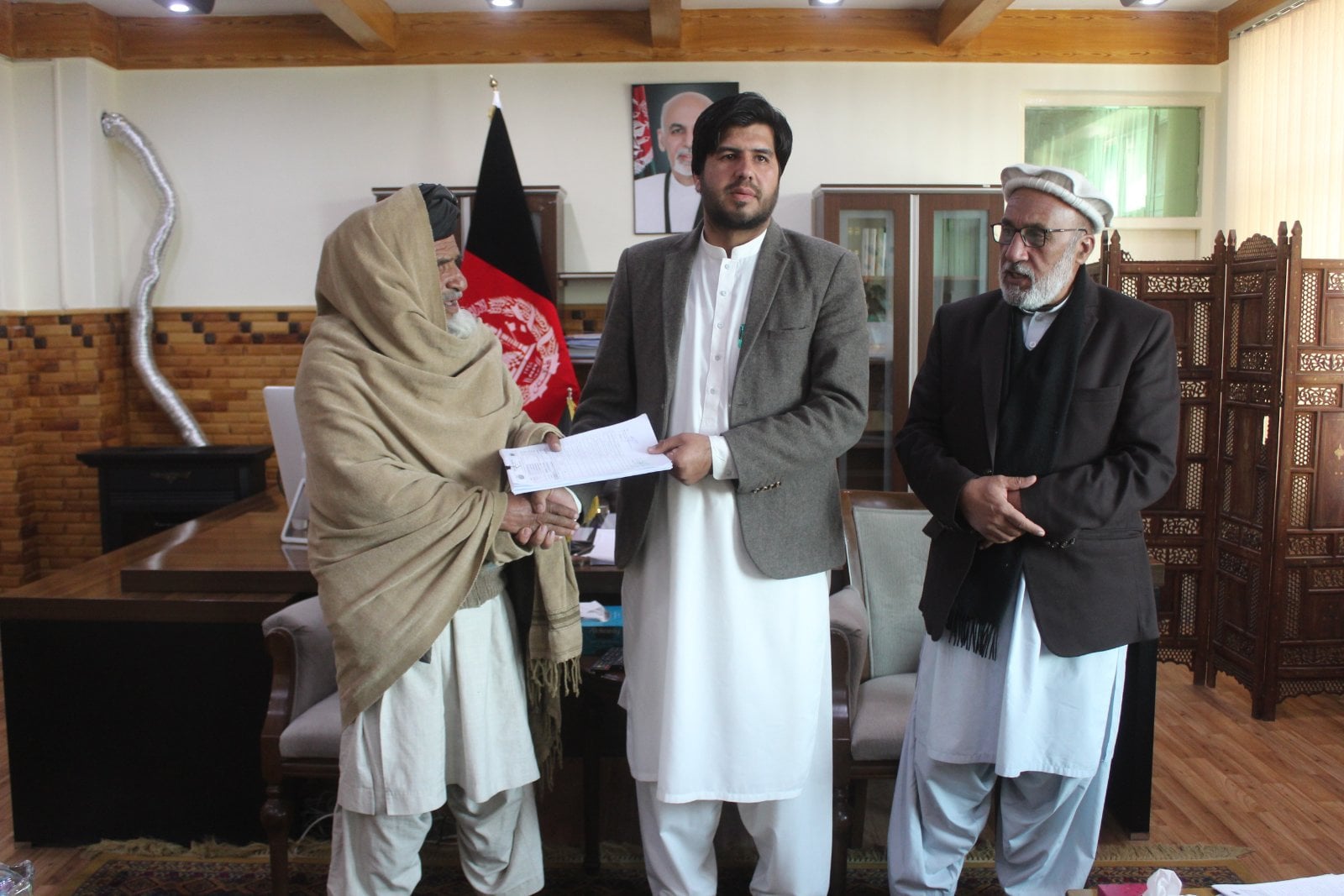 په میدان وردګو کې د څه باندې ۱۵ میلیونو افغانیو په ارزښت د څښاک د پاکو اوبو رسولو د شپږو پروژو تړونونه لاسلیک شول