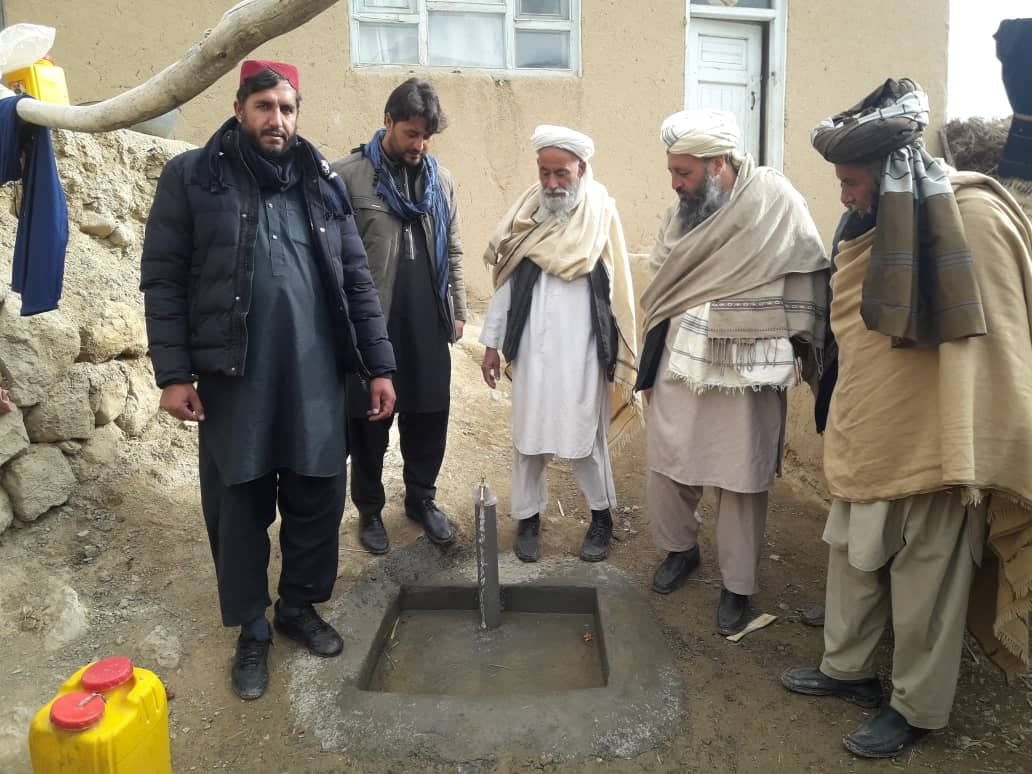 په میدان وردګو کې ٤٧٠ کورنیو ته پاکې او صحي اوبه برابرې شوې