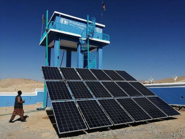 په روزګان کې ۸۶۰ کورنیو ته د څښاک پاکې اوبه چمتو شوې