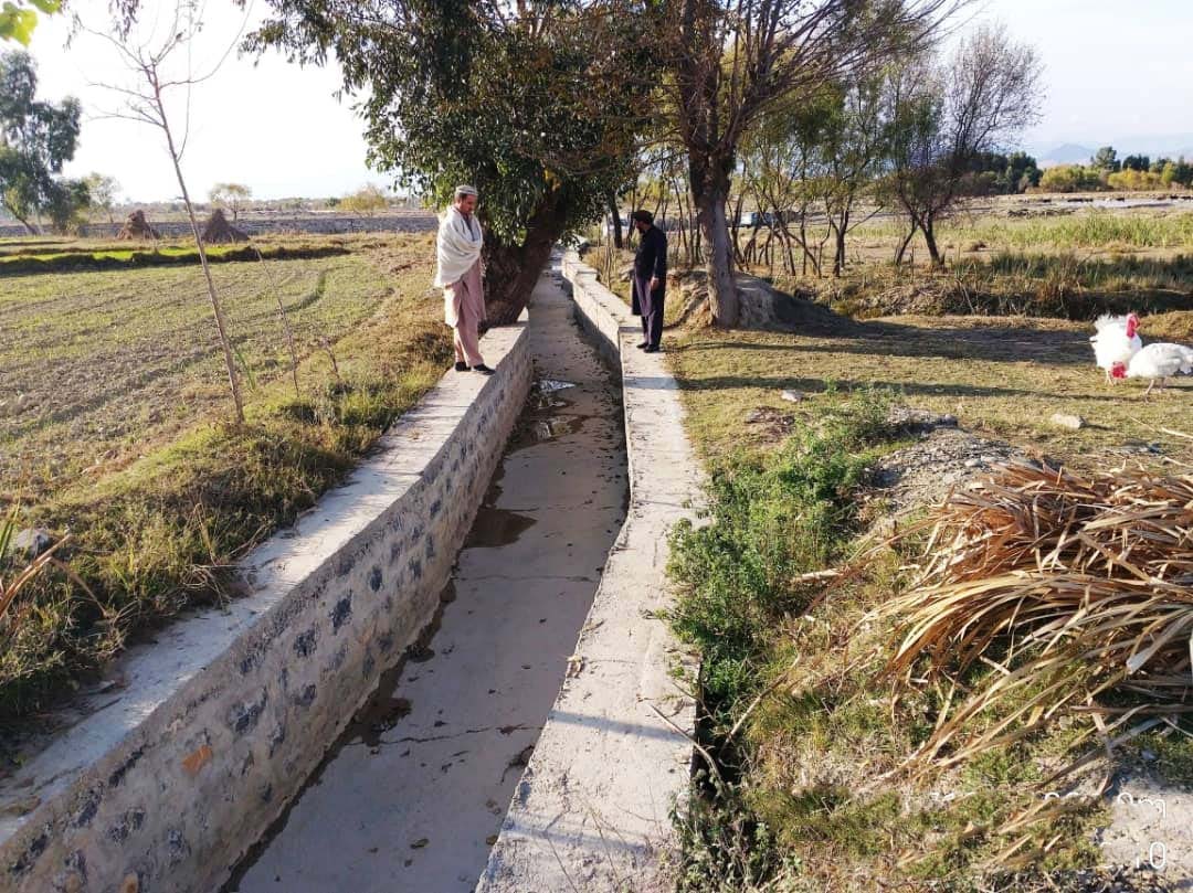 په خوست کې د ۱.۷ میلیونه افغانیو په ارزښت د یو کرنیز کانال د جوړولو کار بشپړشو